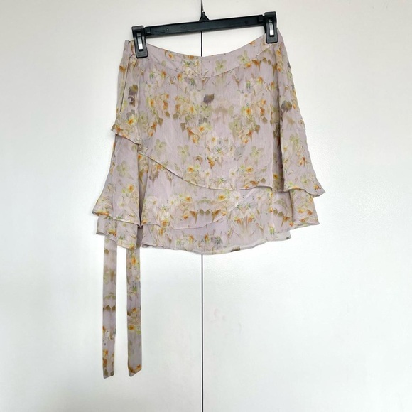 All Saints | Lilac floral "Kasa Momo" mini wrap tie waist crepe skort | Size 4 - Picture 6 of 8
